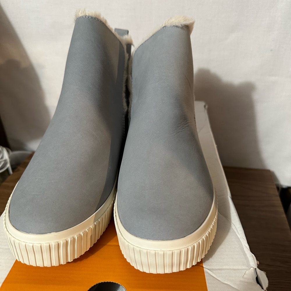 Timberland woman’s boots, size 8